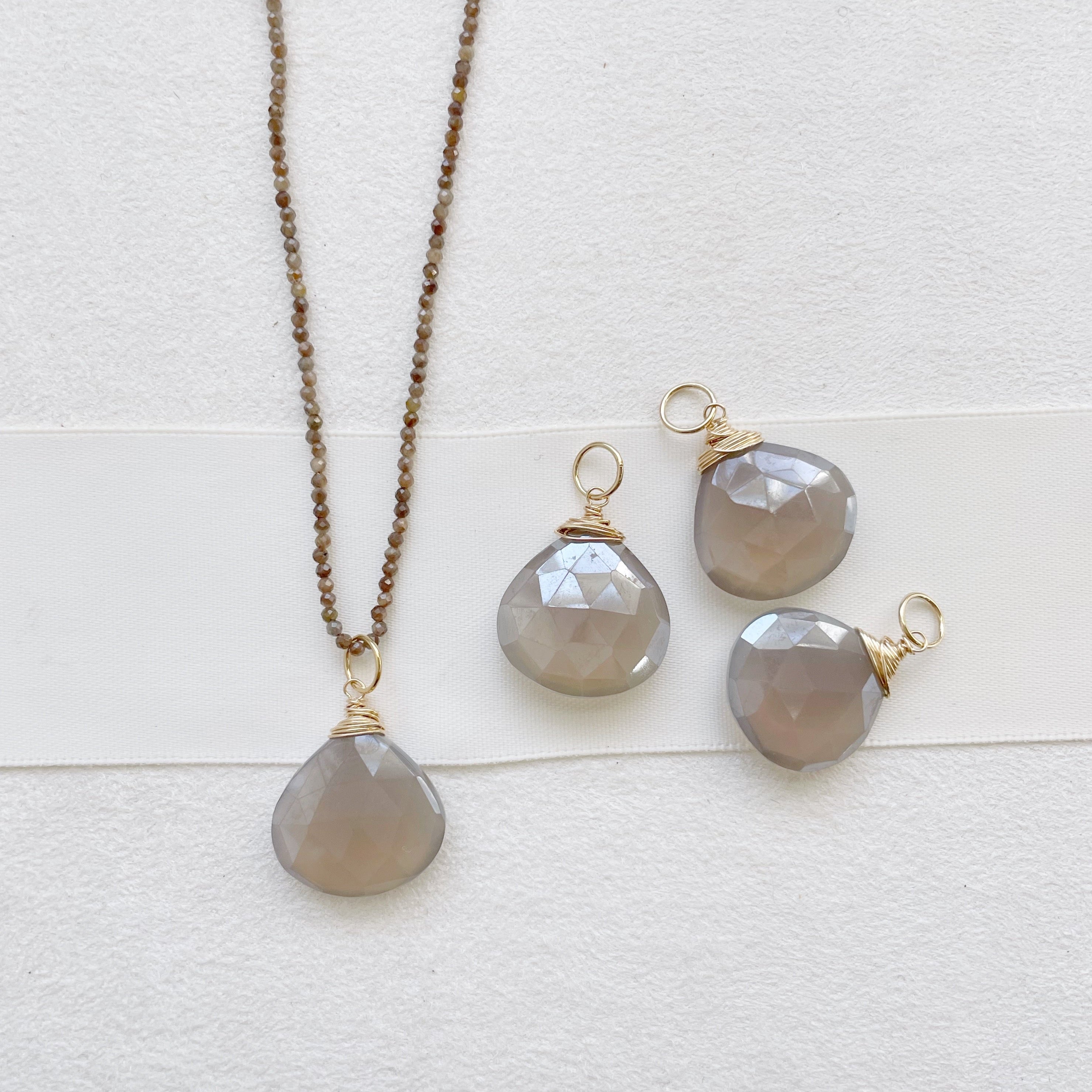 Illuminating gray outlets moonstone necklace